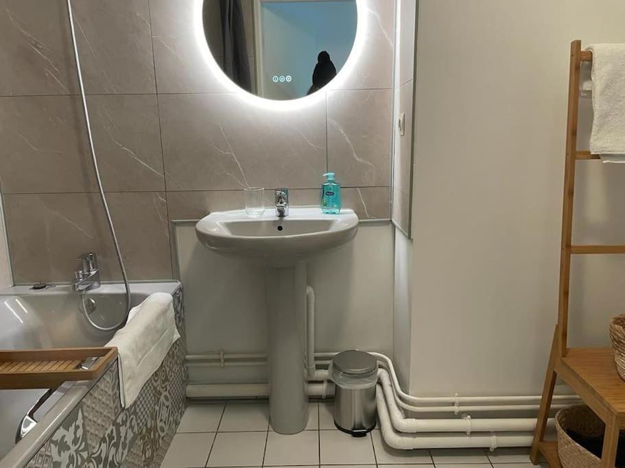 Frida 4 Pers Hypercentre + Clim Apartment Epernay Bagian luar foto